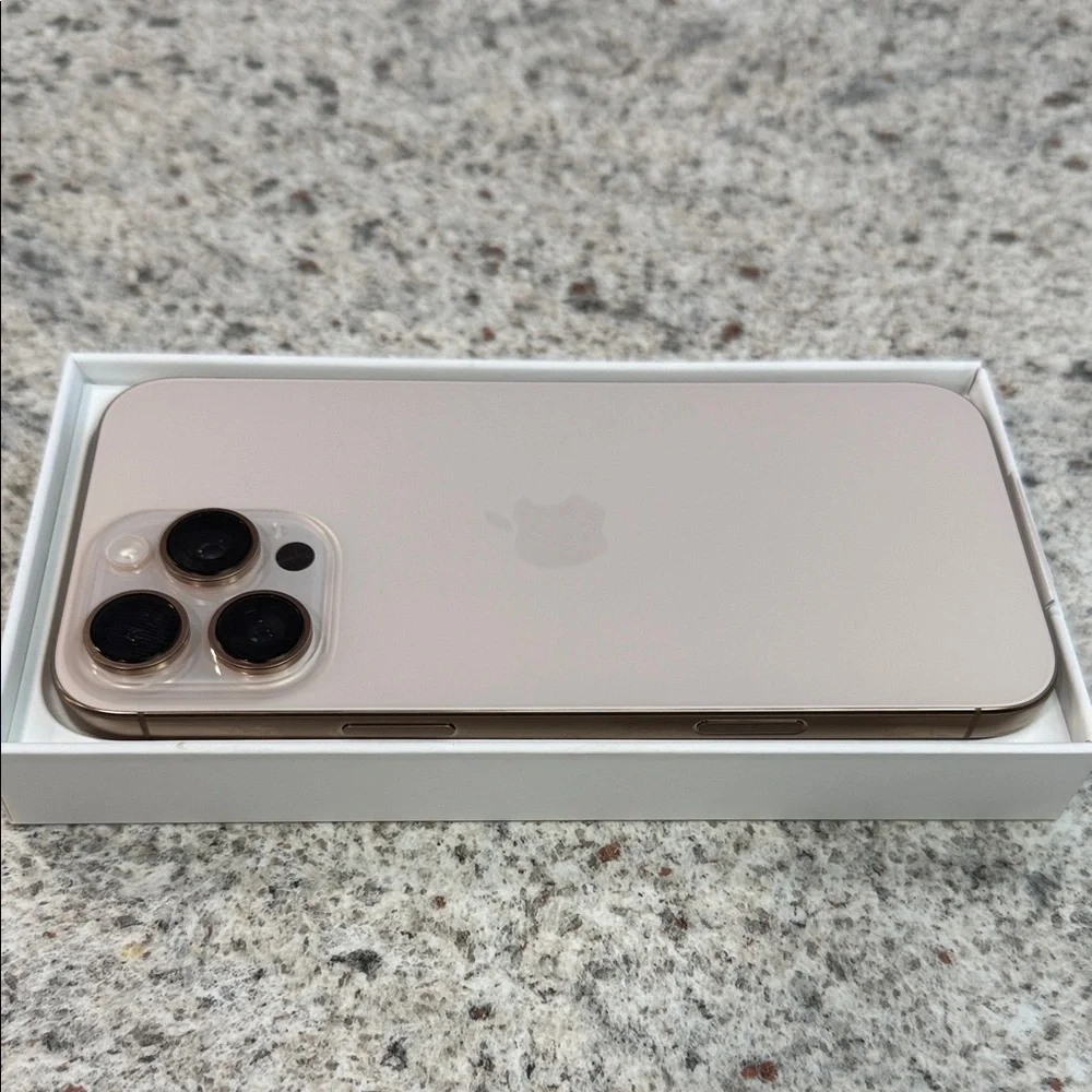 Apple iPhone - Gold and Black